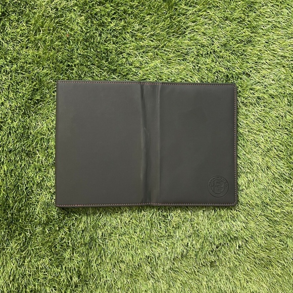 2017 Alfa Romeo GIULIA Sedan Owners Manual (TI, Quadrifoglio Verde, Base) - Picture 9 of 10